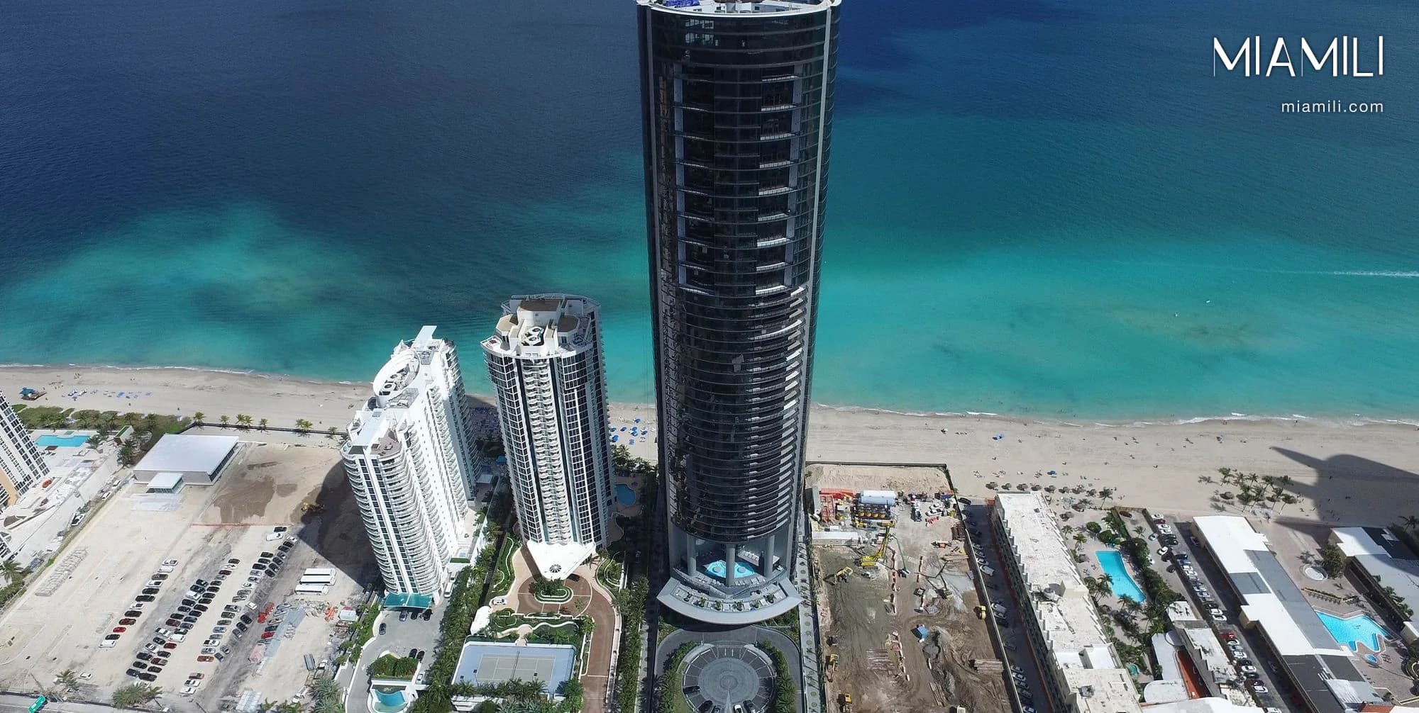 Porsche Design Tower — image 5