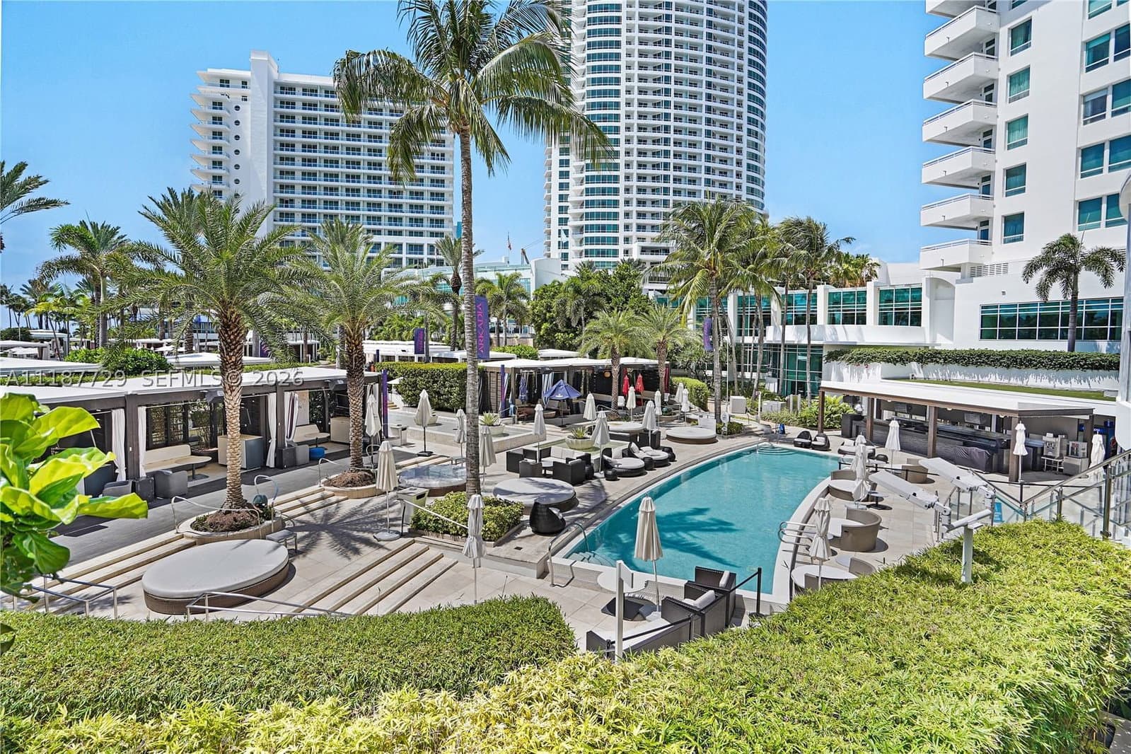 Condo — 4401 Collins Ave #1117, Miami Beach, FL 33140