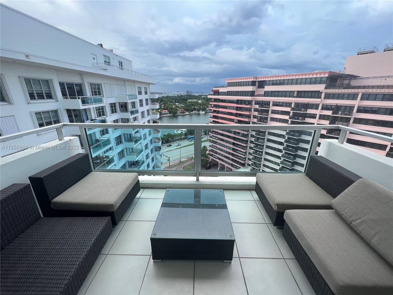 2-bedroom Condo — 5161 Collins Ave #1711, Miami Beach, FL 33140