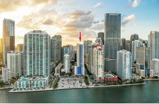2-bedroom Condo — 1200 Brickell Bay Dr #1915, Miami, FL 33131