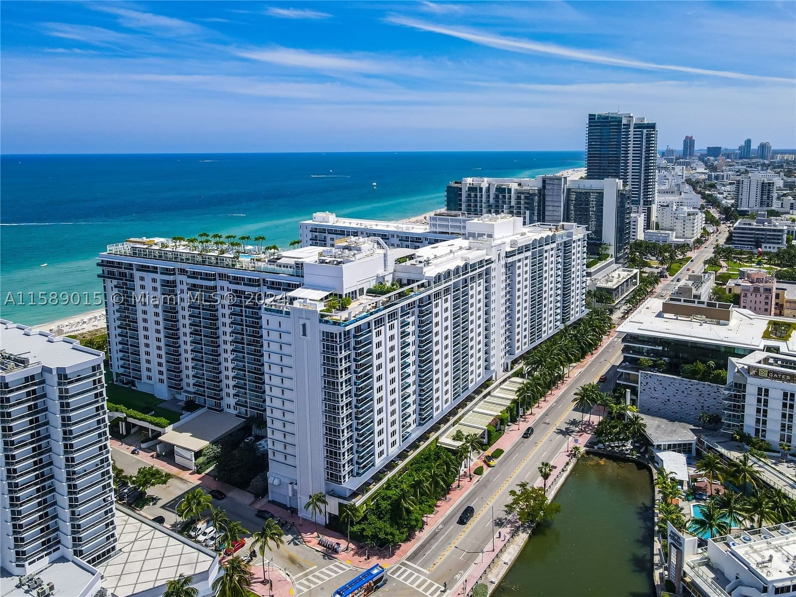 1-bedroom Condo — 2301 Collins Ave #325, Miami Beach, FL 33139