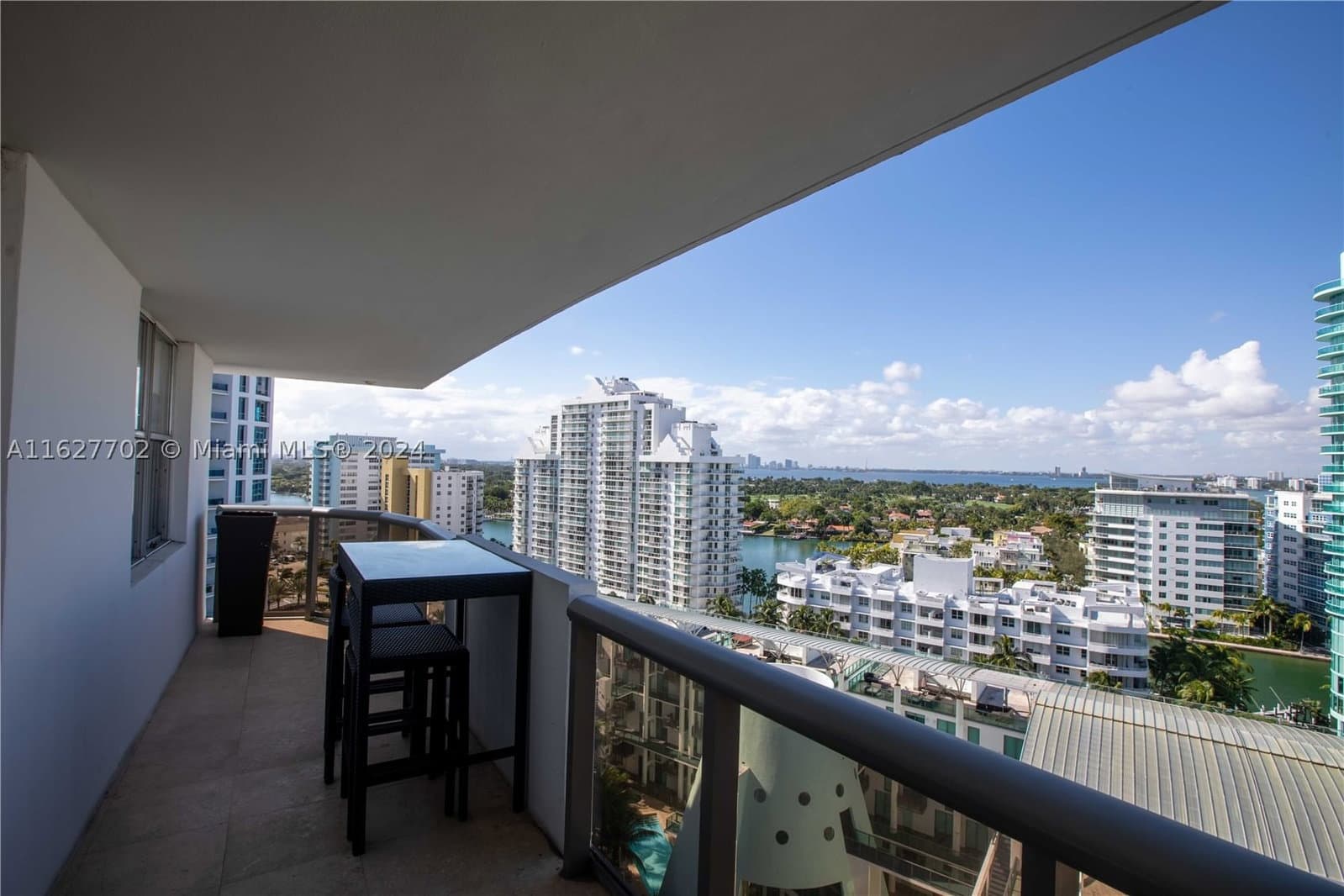 2+1 Condo — 6039 Collins Ave #1728, Miami Beach, FL 33140