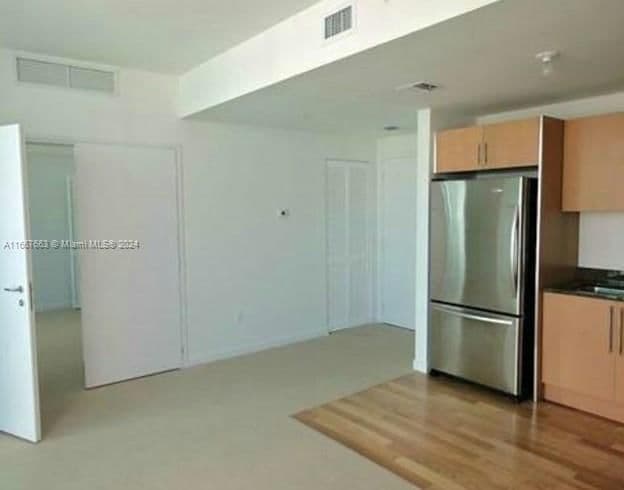 1+1 Condo — 300 Biscayne Blvd #T-1703, Miami, FL 33131