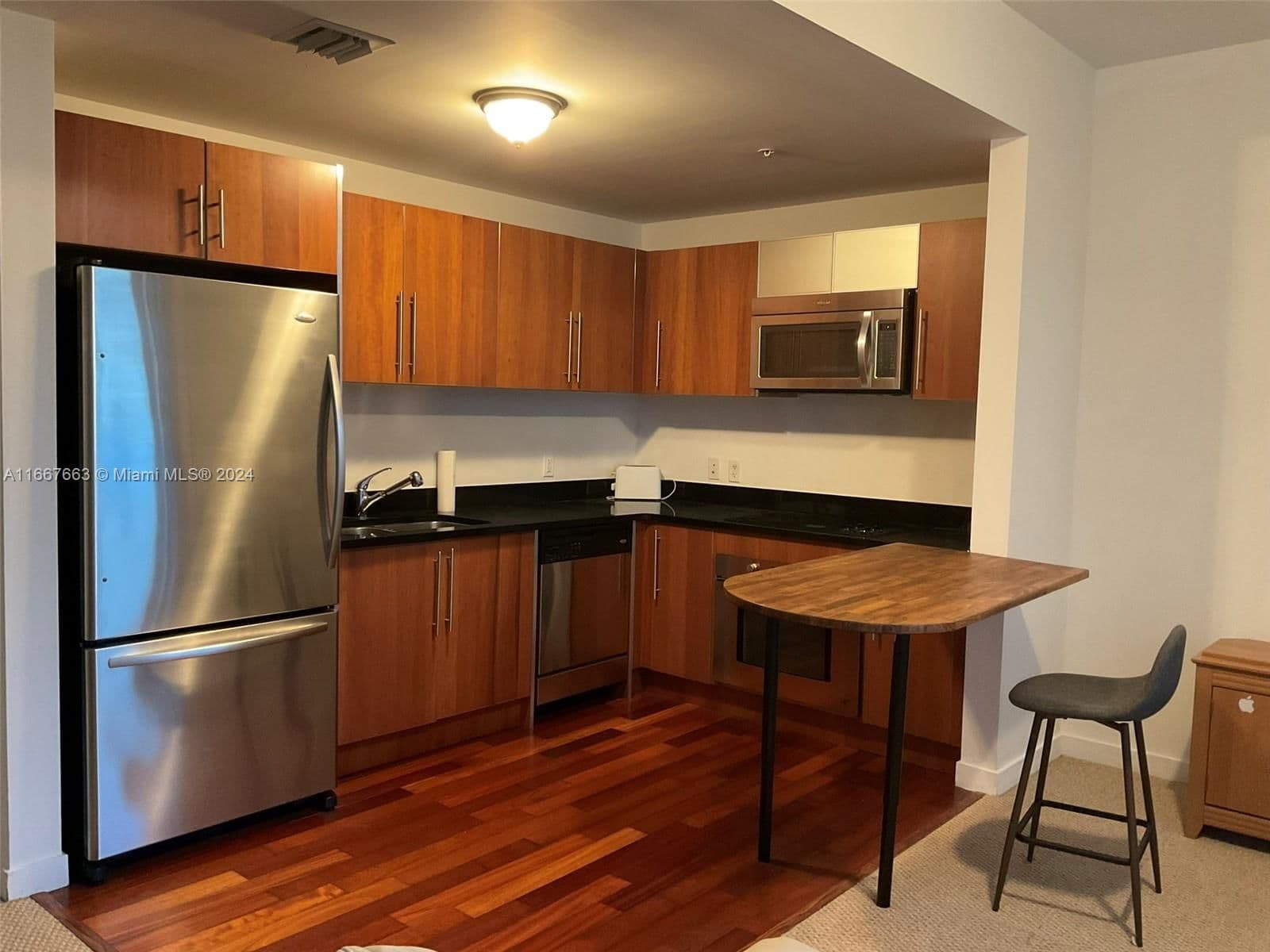 1+1 Condo — 300 Biscayne Blvd #T-1703, Miami, FL 33131