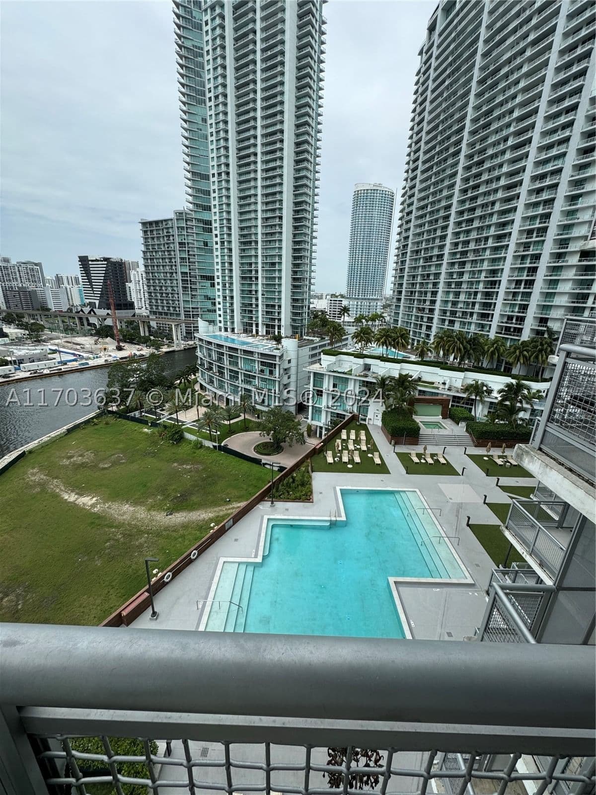 3+1 Condo — 350 Miami Ave #1704, Miami, FL 33130