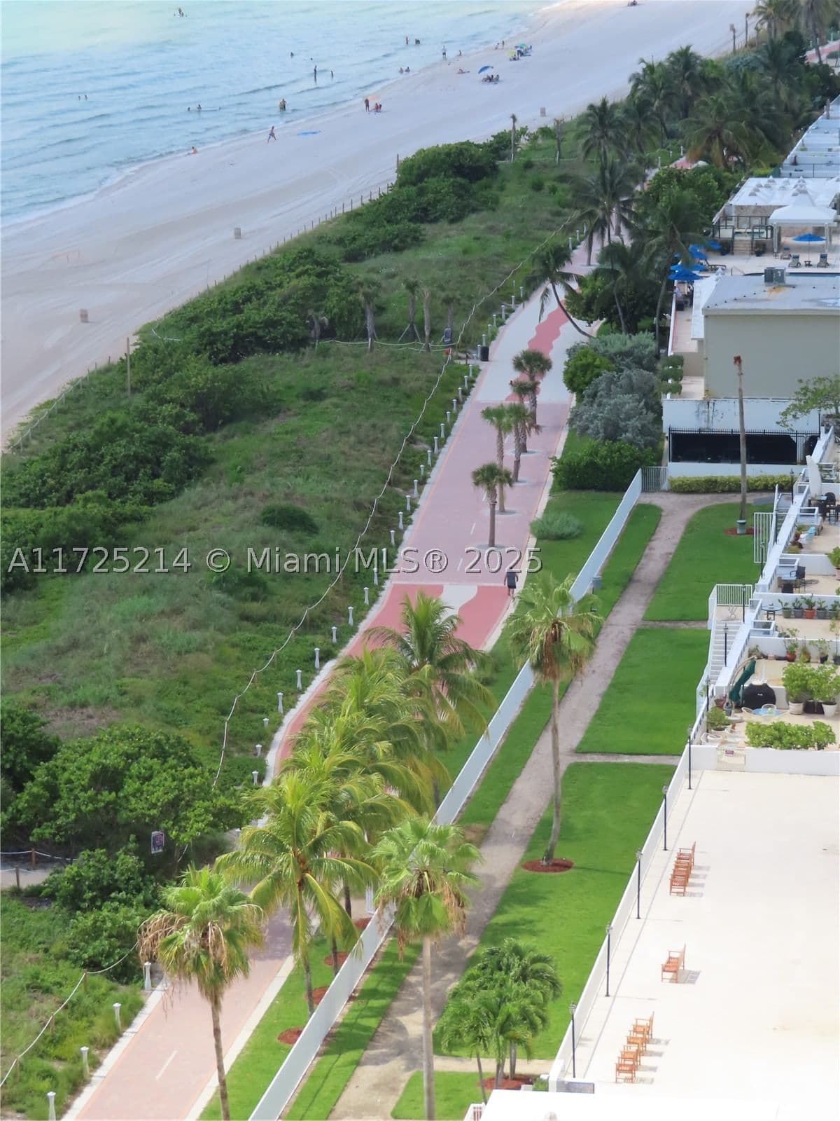 1+1 Condo — 5701 Collins Ave #1011, Miami Beach, FL 33140