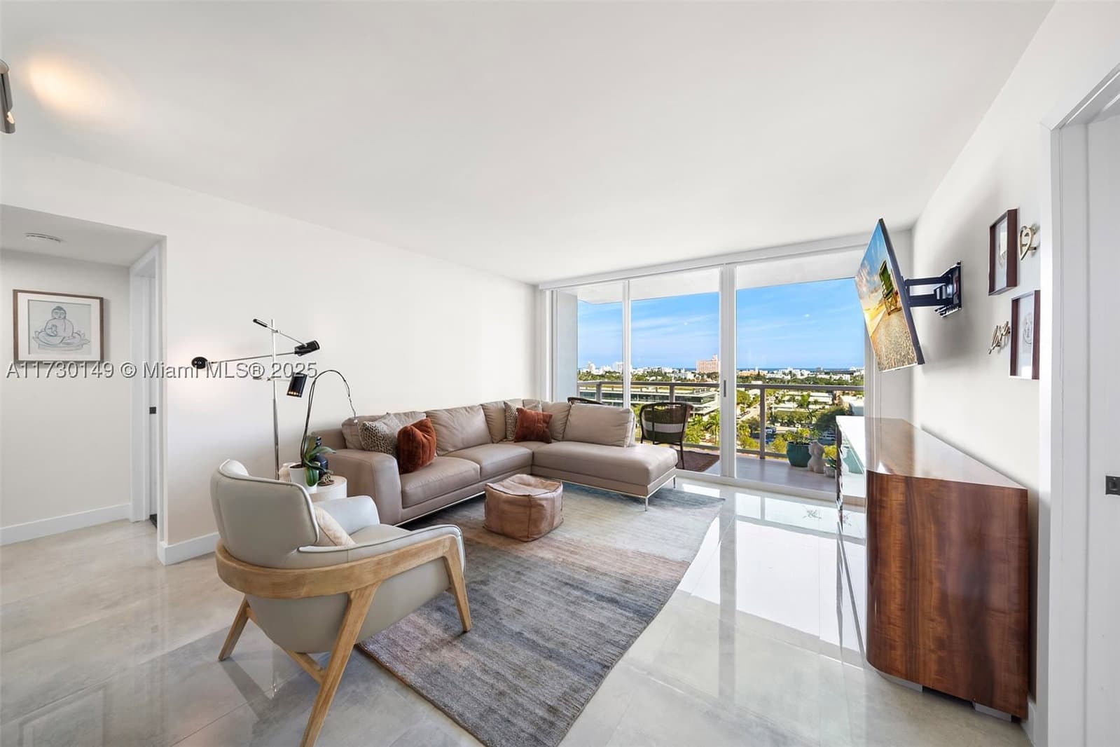 2+1 Condo — 650 West Ave #1004, Miami Beach, FL 33139