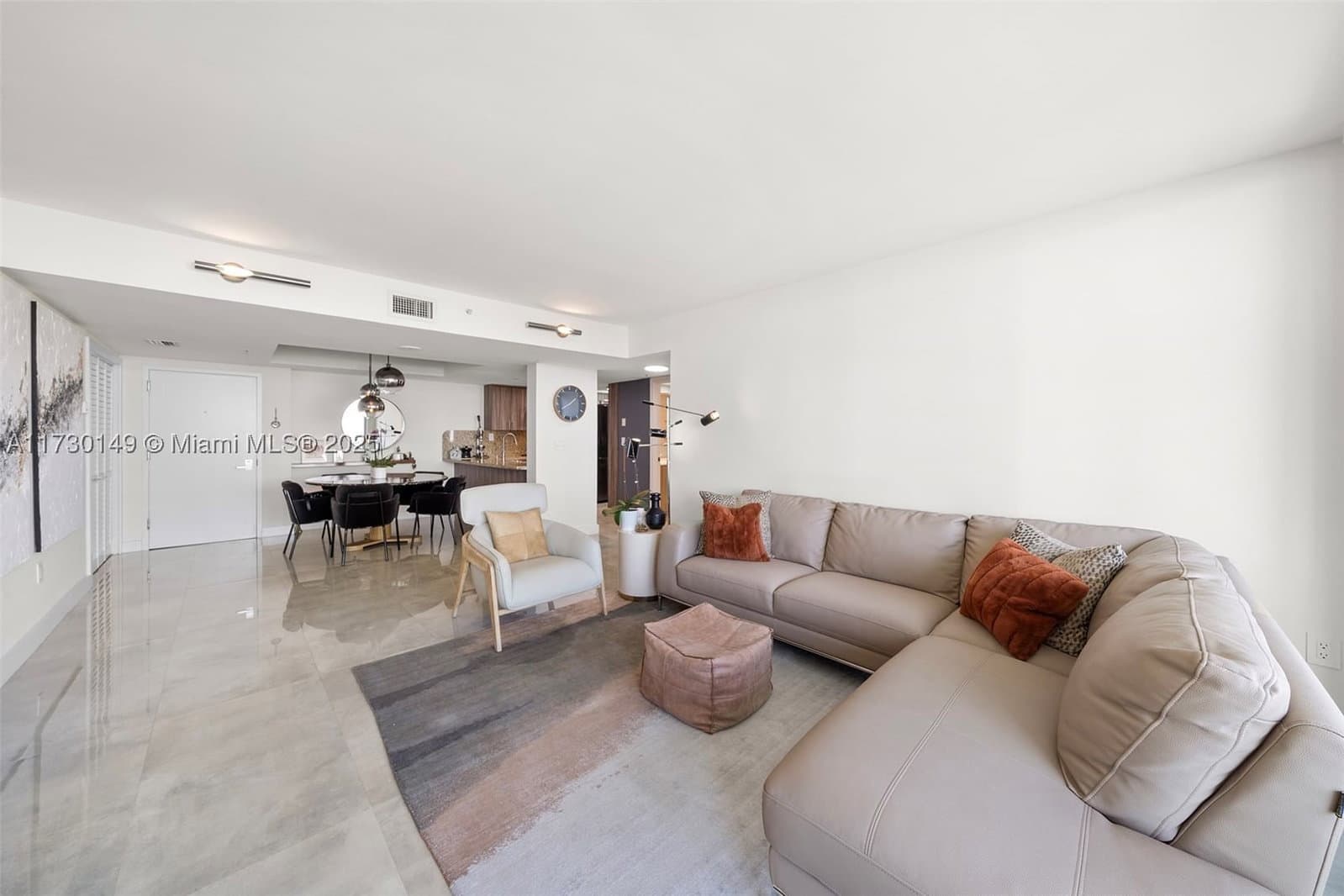 2+1 Condo — 650 West Ave #1004, Miami Beach, FL 33139