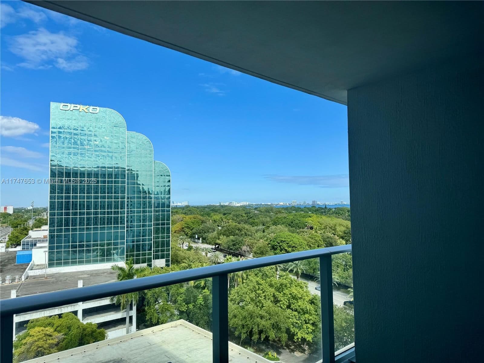 Condo — 4250 Biscayne Blvd #1006, Miami, FL 33137