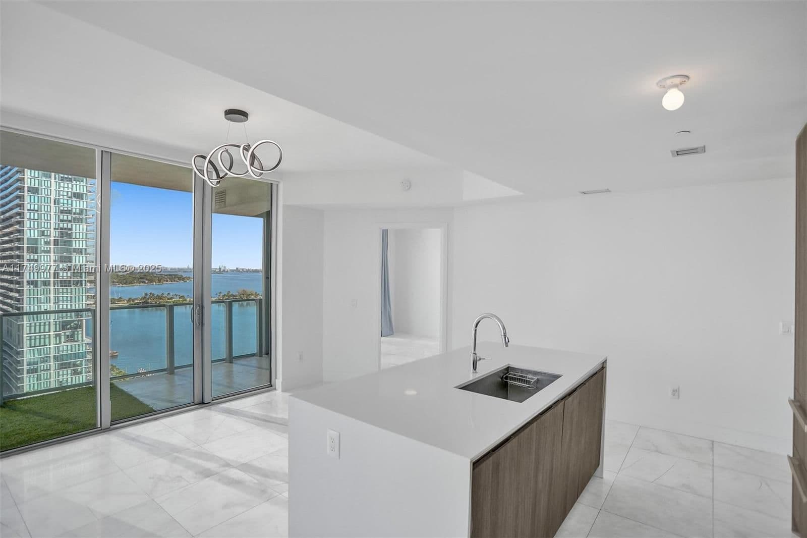 2+1 Condo — 2900 7th Ave #1601, Miami, FL 33137
