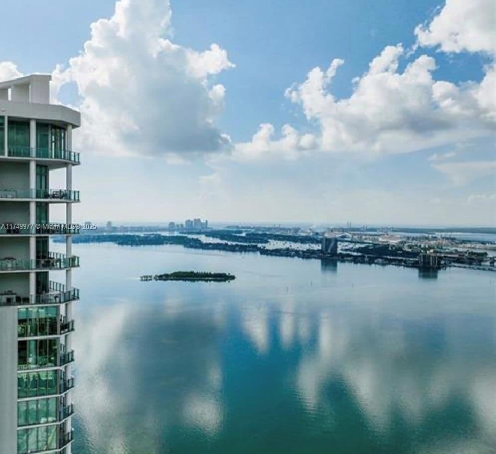 2-bedroom Condo — 2900 7th Ave #1601, Miami, FL 33137