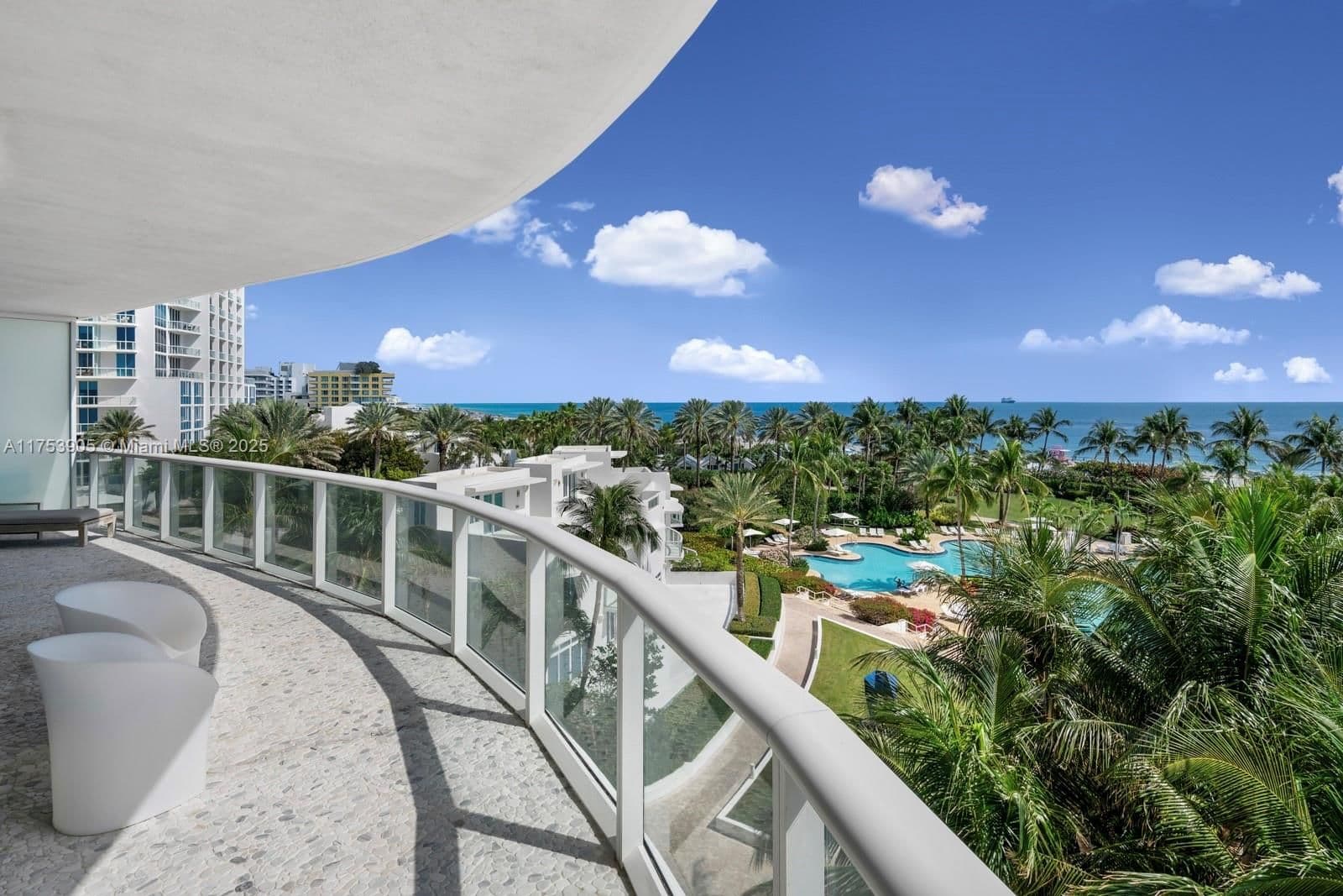 3-bedroom Condo — 100 Pointe Dr #606, Miami Beach, FL 33139