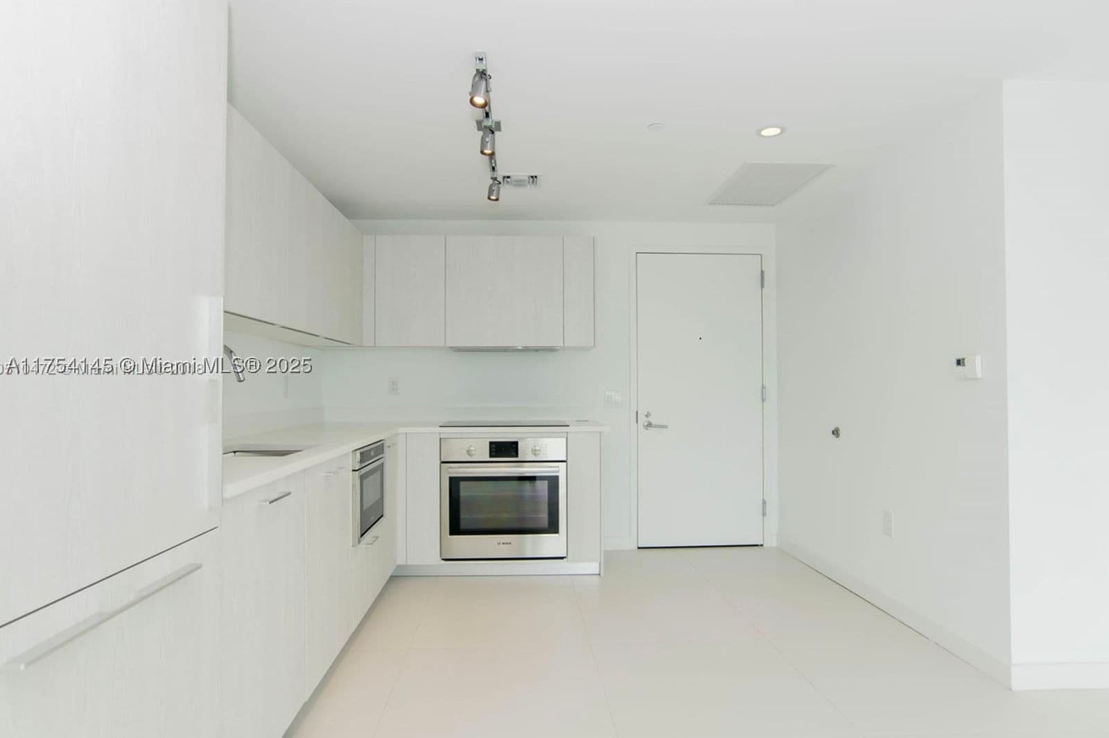 2-bedroom Condo — 501 31st St #2009, Miami, FL 33137