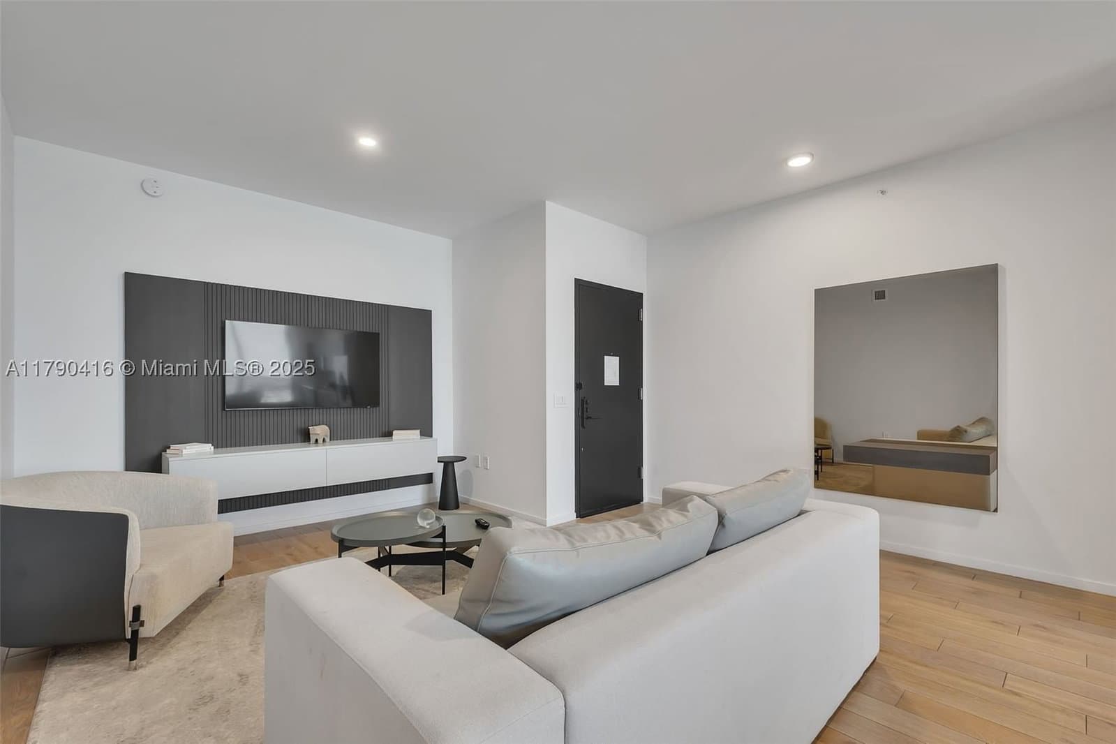 3+1 Condo — 398 5th St #3901, Miami, FL 33132