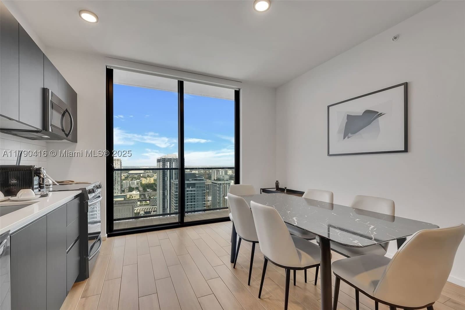 3+1 Condo — 398 5th St #3901, Miami, FL 33132