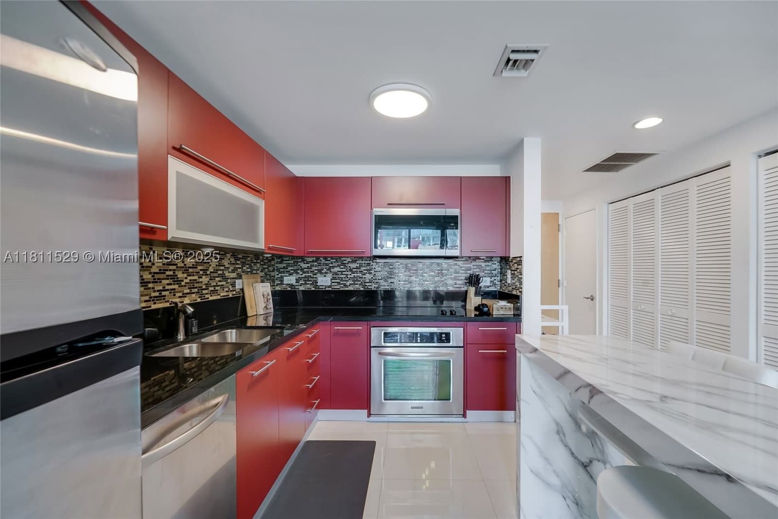 1+1 Condo — 244 Biscayne Blvd #644, Miami, FL 33132