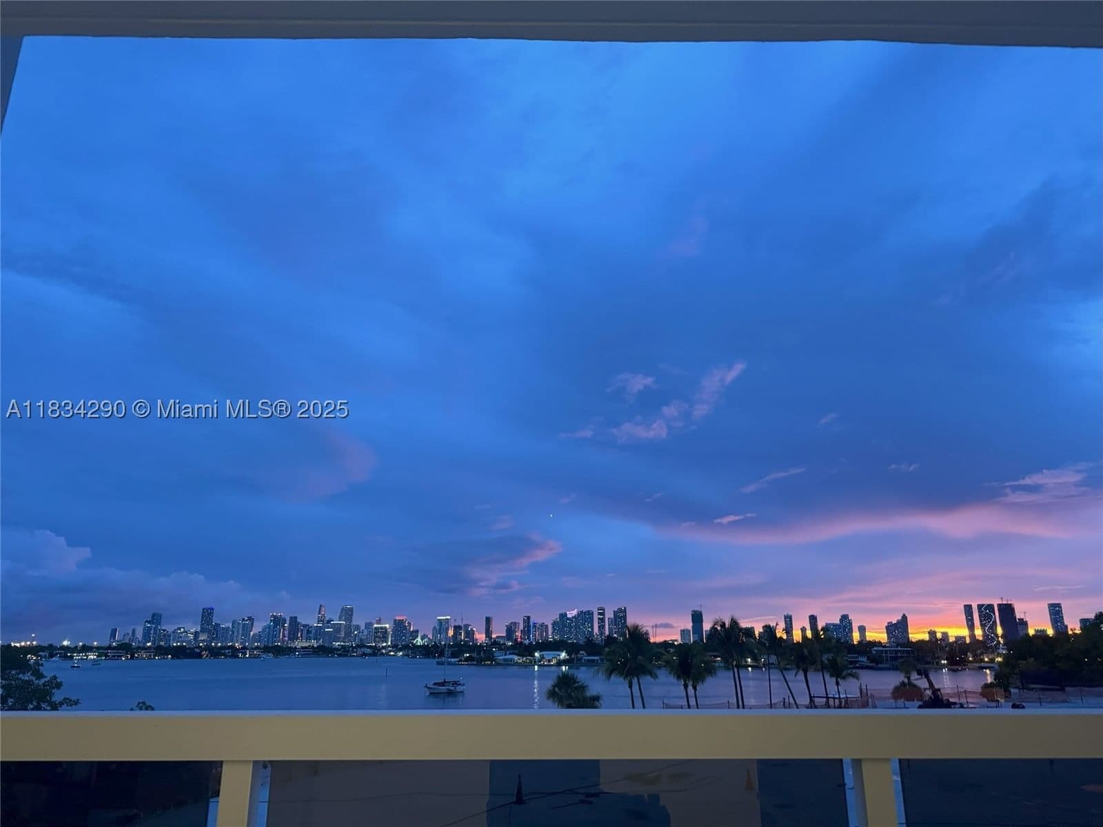 2-bedroom Condo — 9 Island Ave #406, Miami Beach, FL 33139