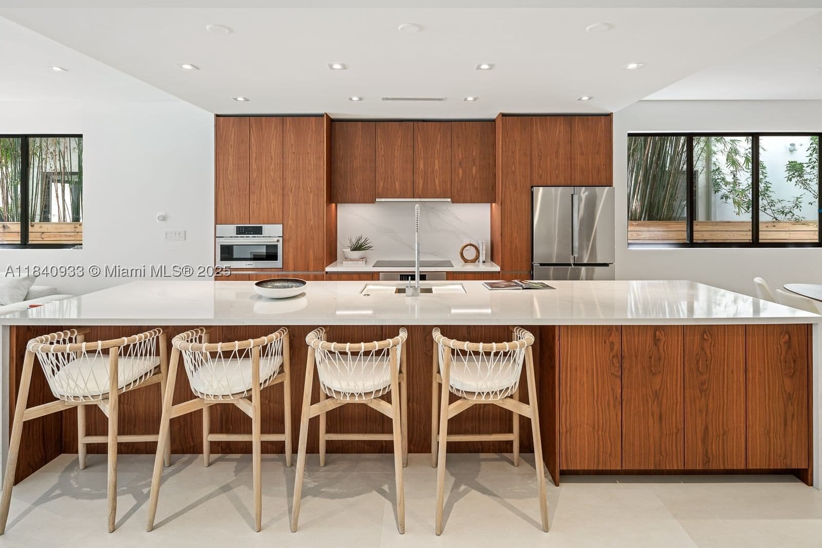 4+1 Townhouse — 2984 Coconut Ave, Coconut Grove, FL 33133