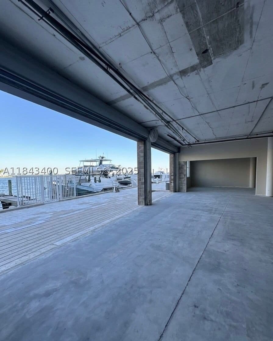 Mülk — 801 Brickell Bay Dr, Miami, FL 33131