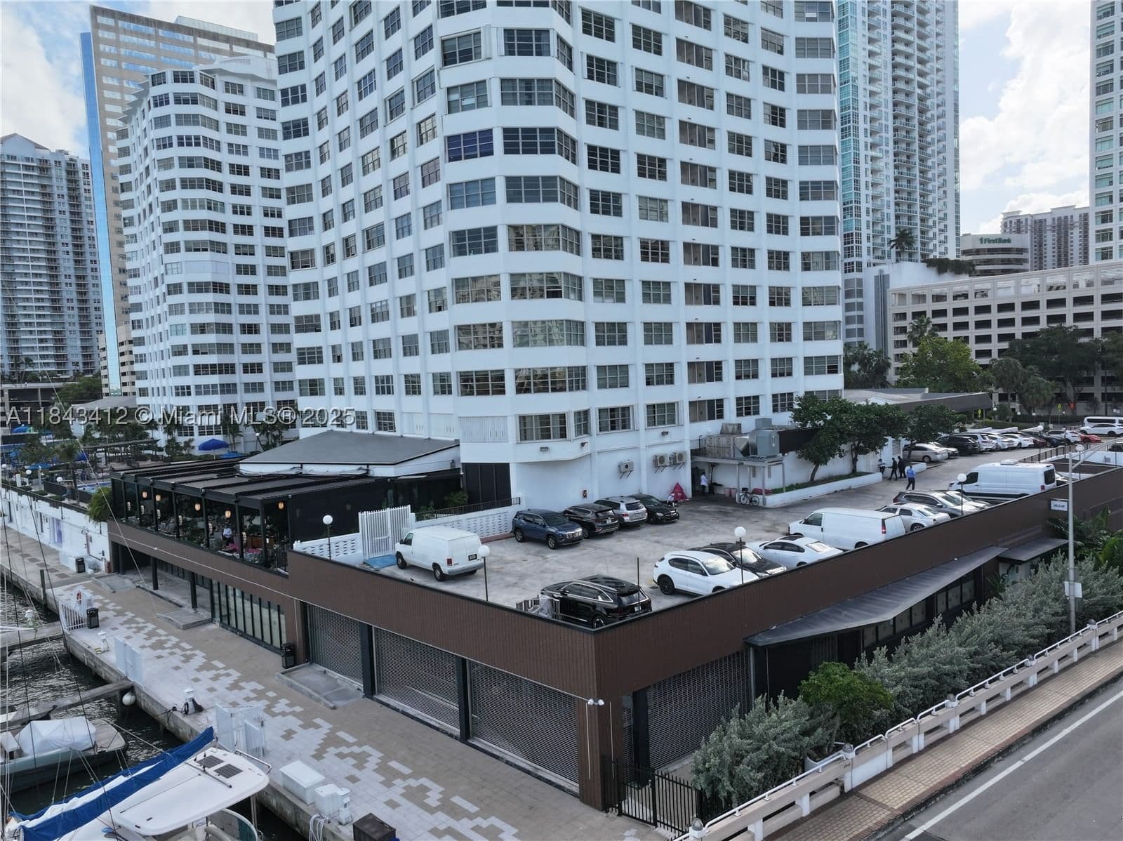 Mülk — 801 Brickell Bay Dr #4C041, Miami, FL 33131