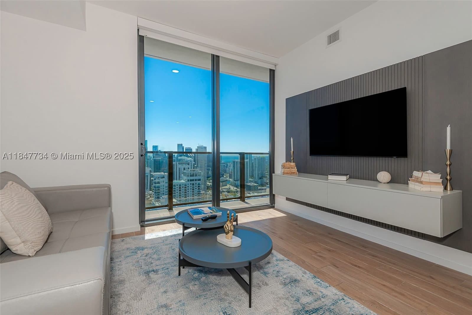 2+1 Condo — 398 5th St #4417, Miami, FL 33132