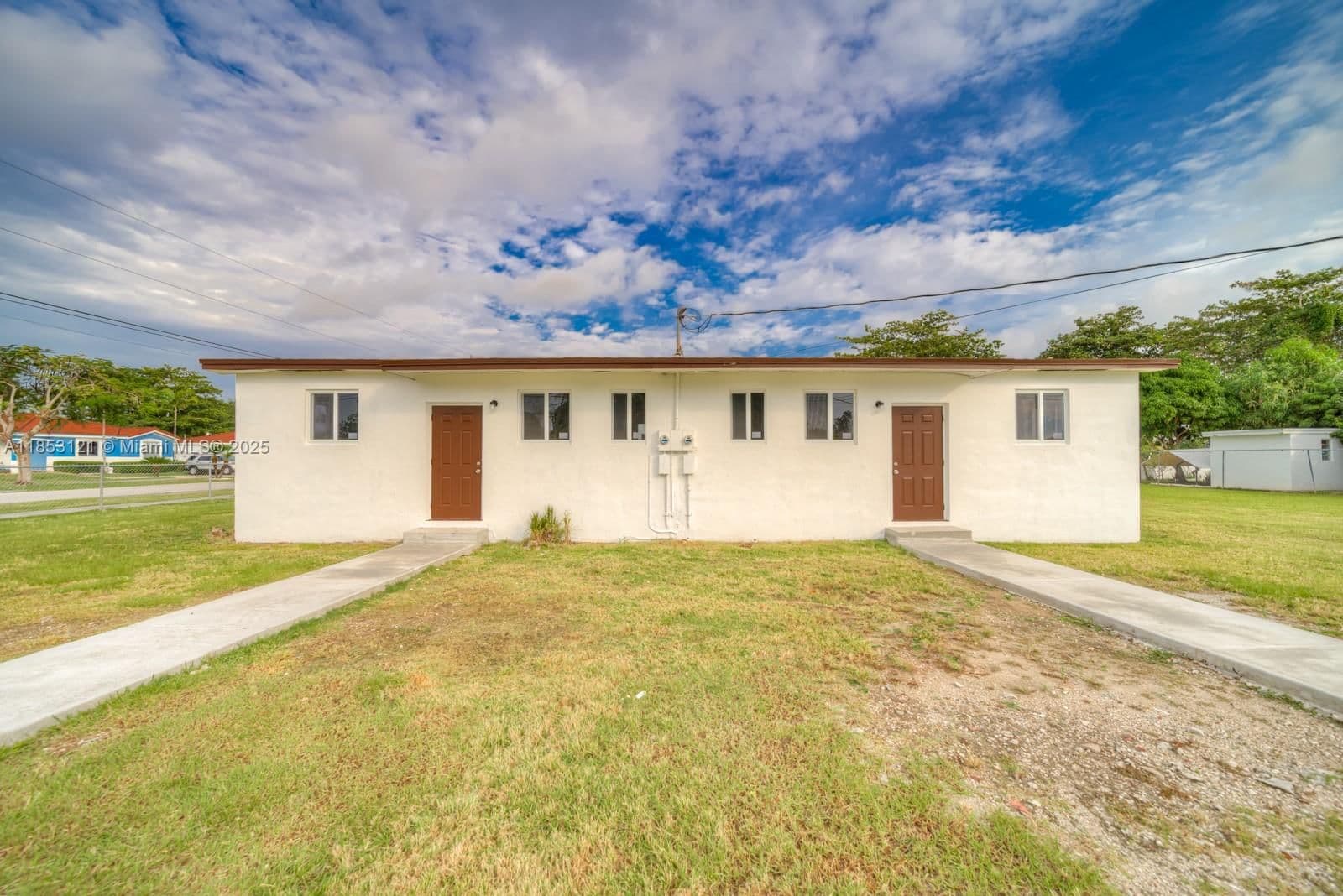 3-bedroom Property — 17715 103rd Ave #17715, Miami, FL 33157