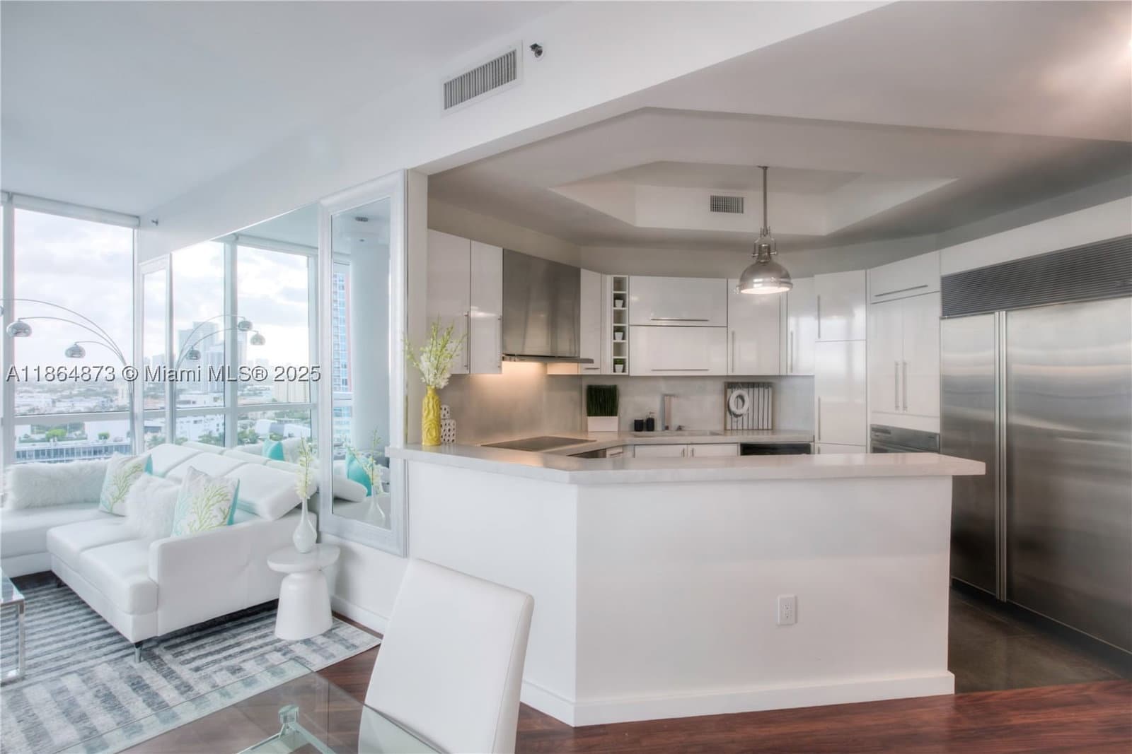 2+1 Condo — 100 Pointe Dr #1501, Miami Beach, FL 33139