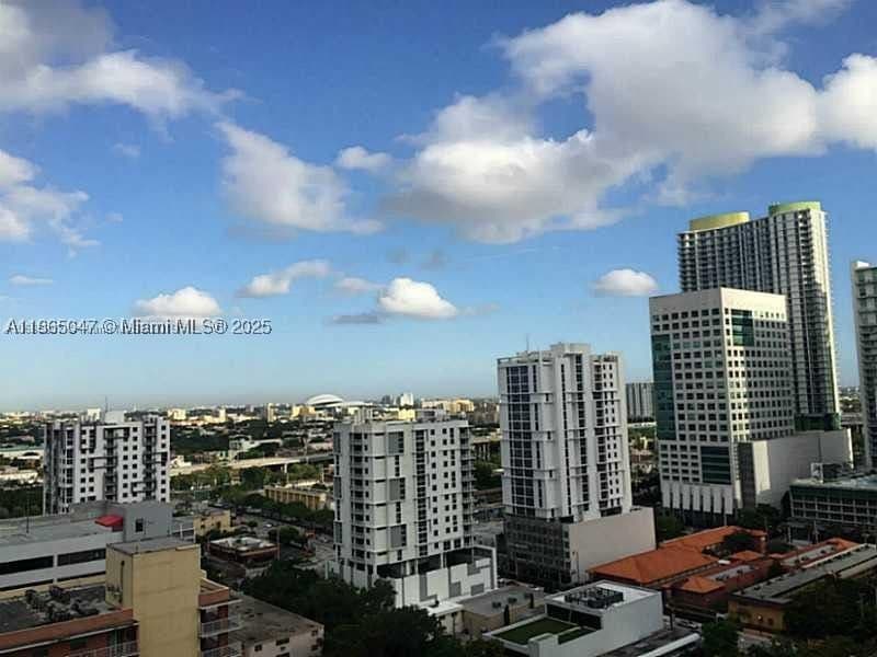 1+1 Condo — 999 1st Ave #1809, Miami, FL 33130