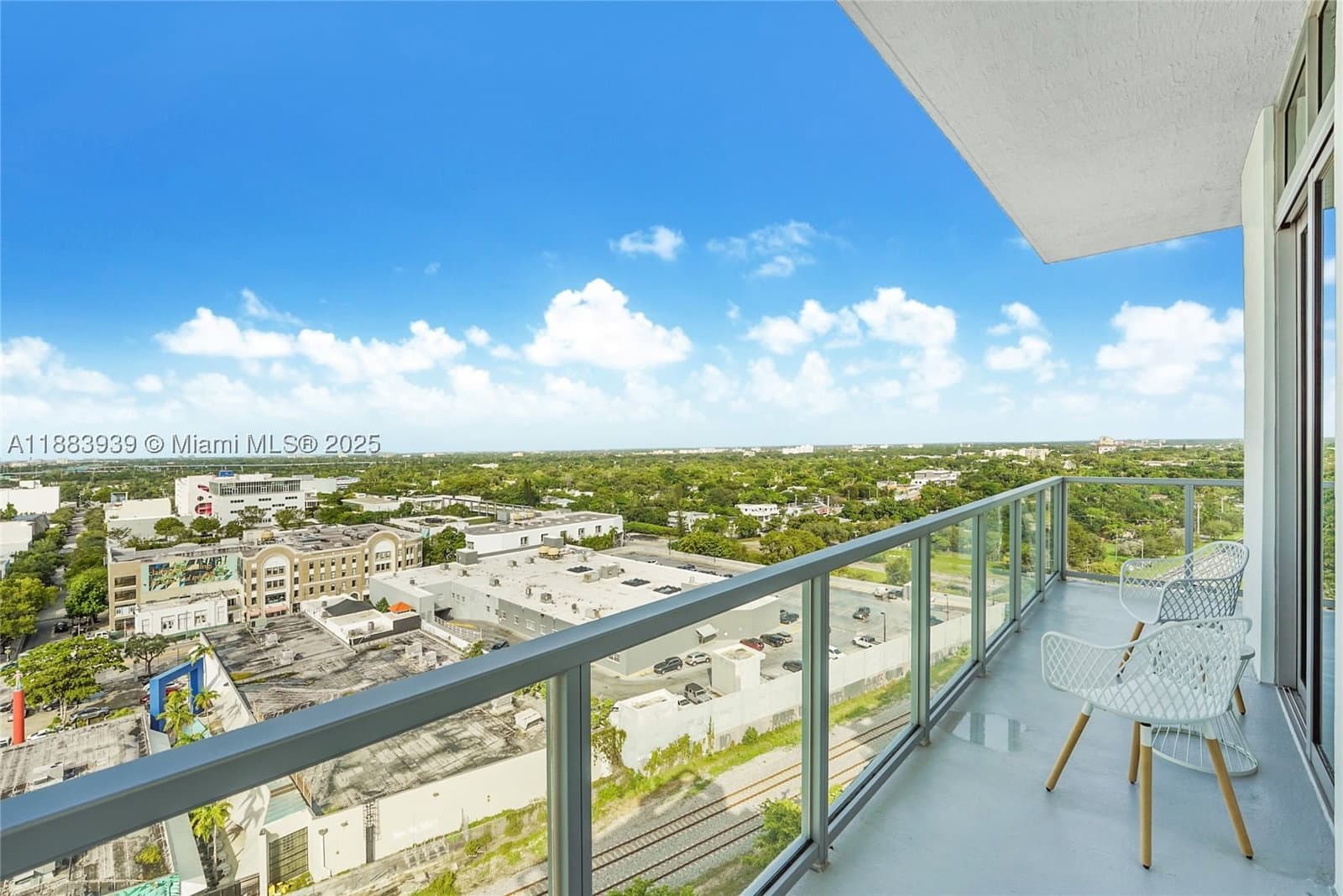 2+1 Condo — Miami, FL 33137