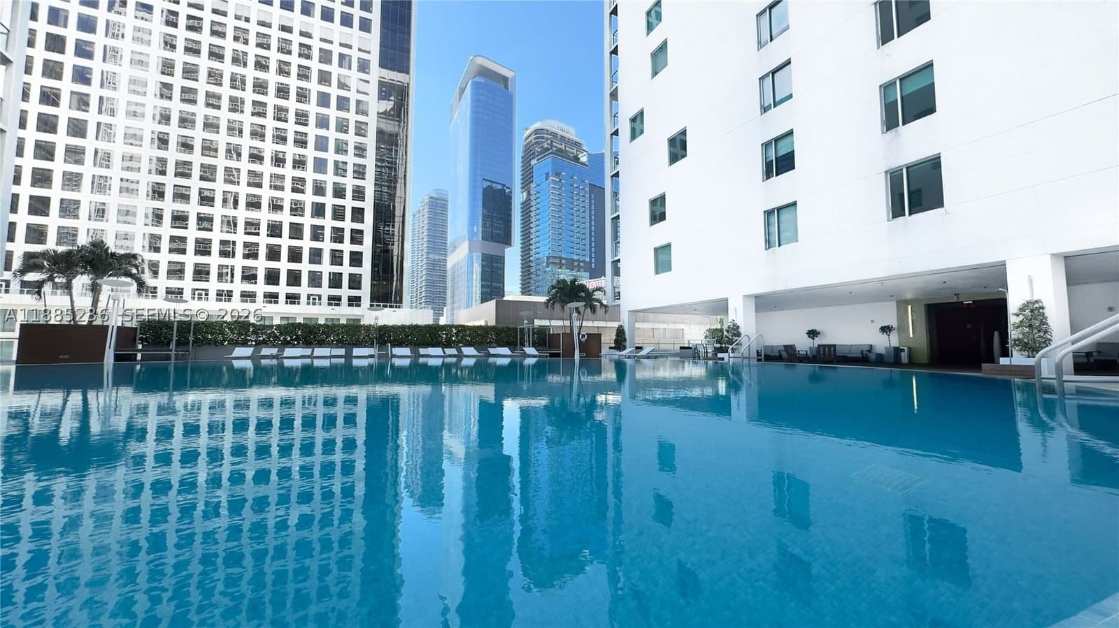 2-bedroom Condo — 55 6th St #3403, Miami, FL 33131