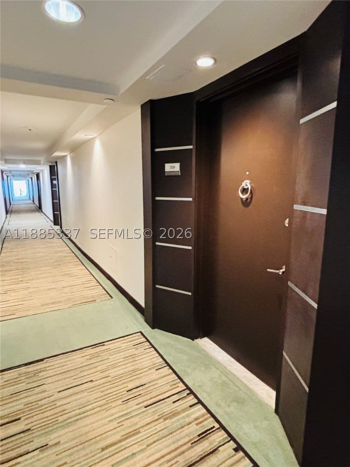 1+1 Condo — 5701 Collins Ave #709, Miami Beach, FL 33140