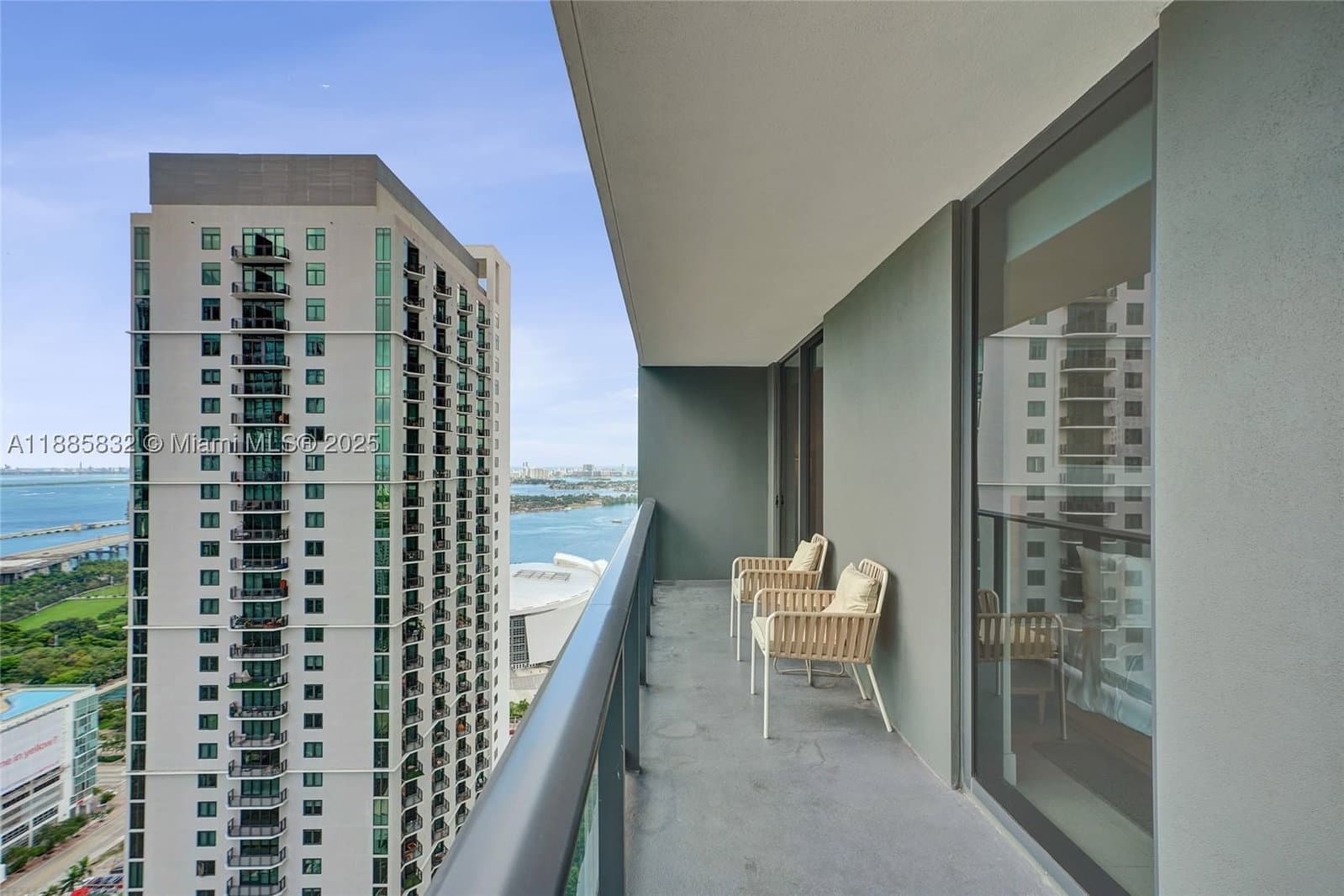 2+1 Condo — 159 6th St #3302, Miami, FL 33132