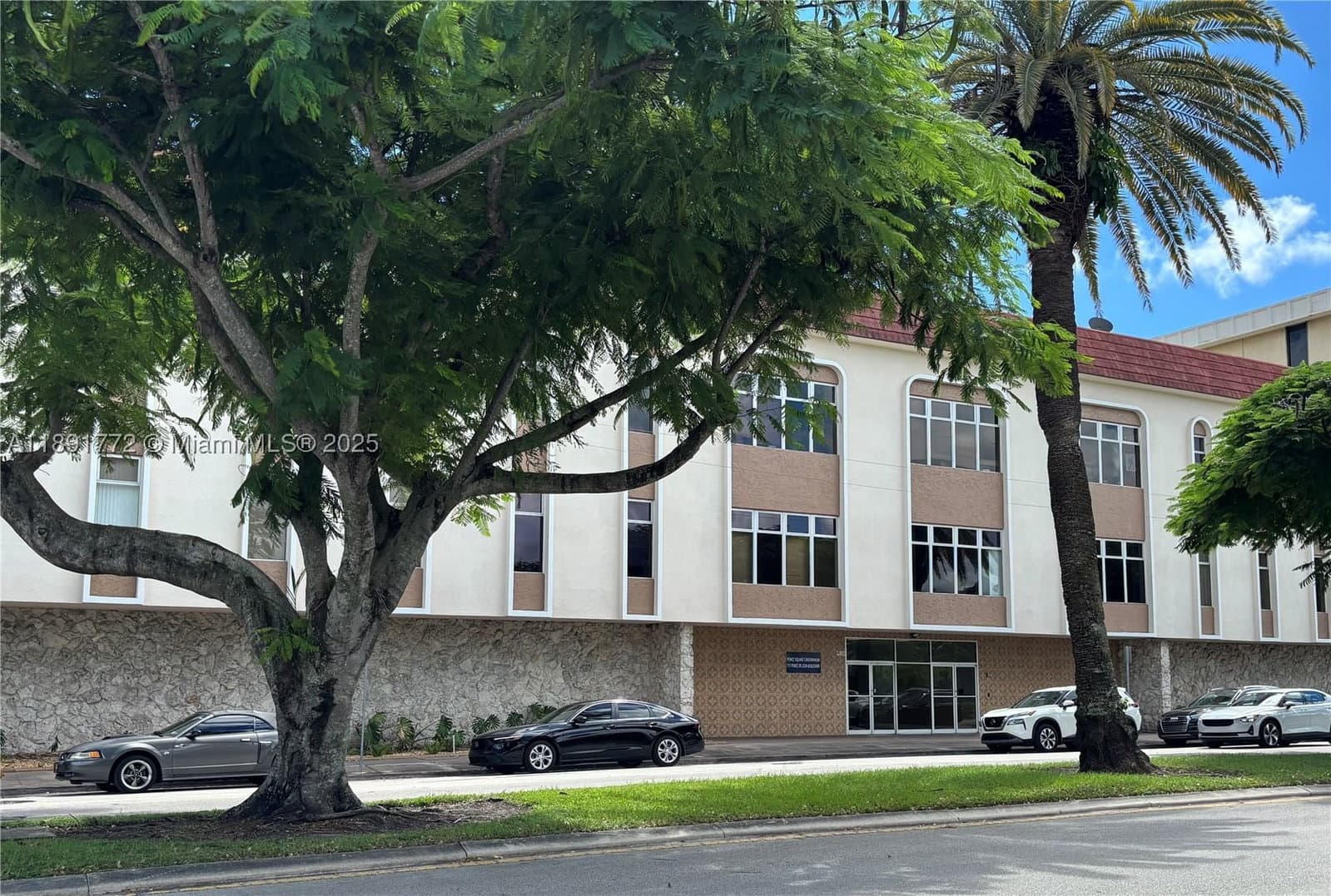 Mülk — 717 Ponce De Leon Blvd #328, Coral Gables, FL 33134