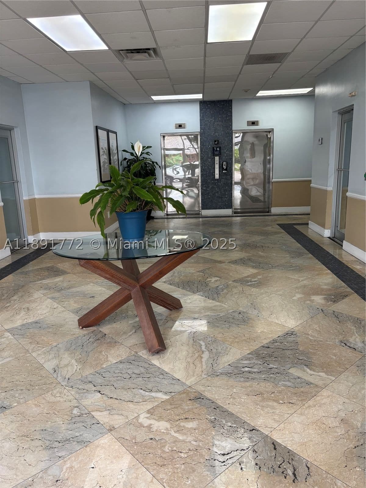 Mülk — 717 Ponce De Leon Blvd #328, Coral Gables, FL 33134