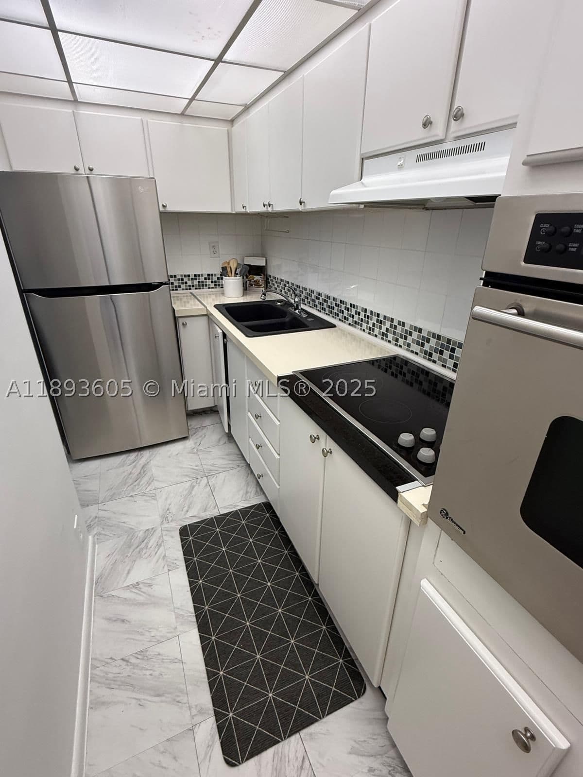 Condo — 1000 West Ave #306, Miami Beach, FL 33139