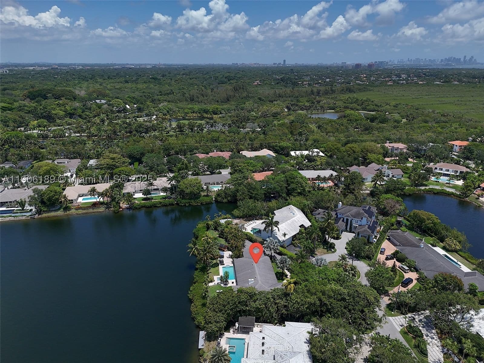 5+1 Müstakil ev — 415 Rovino Ave, Coral Gables, FL 33156