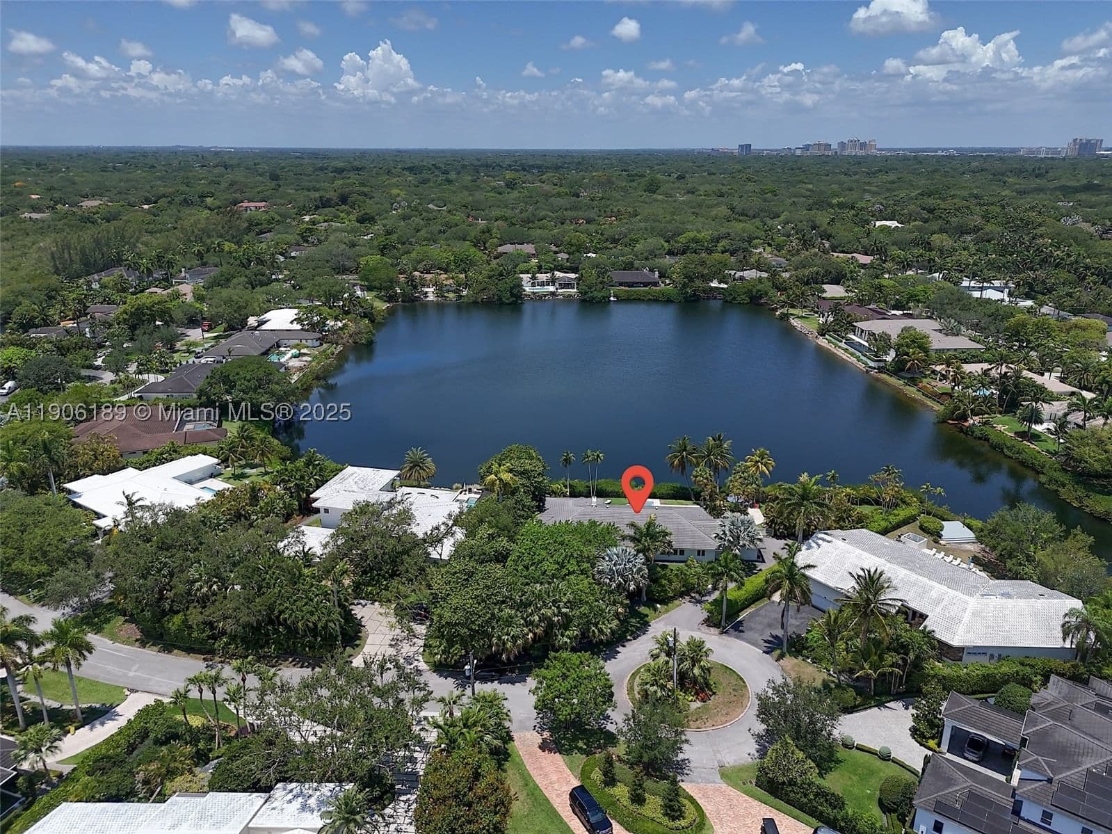 5+1 Müstakil ev — 415 Rovino Ave, Coral Gables, FL 33156