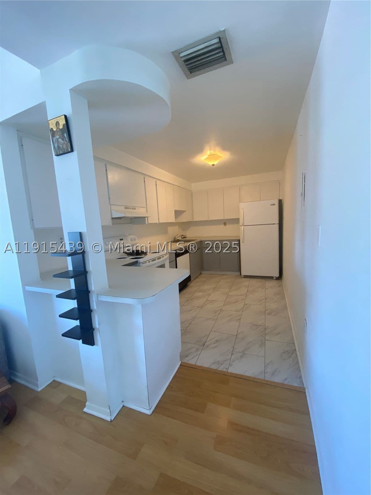1+1 Condo — 1051 Meridian Ave #1M, Miami Beach, FL 33139