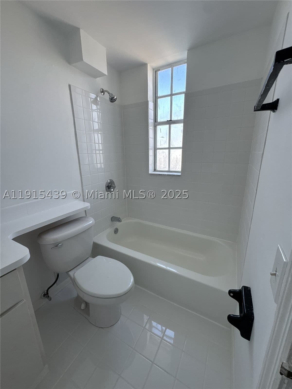 1+1 Condo — 1051 Meridian Ave #1M, Miami Beach, FL 33139
