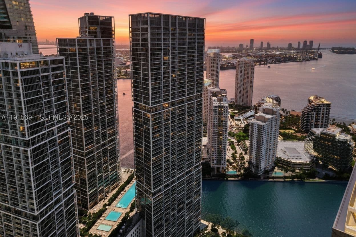 1+1 Condo — 495 Brickell Ave #2206, Miami, FL 33131