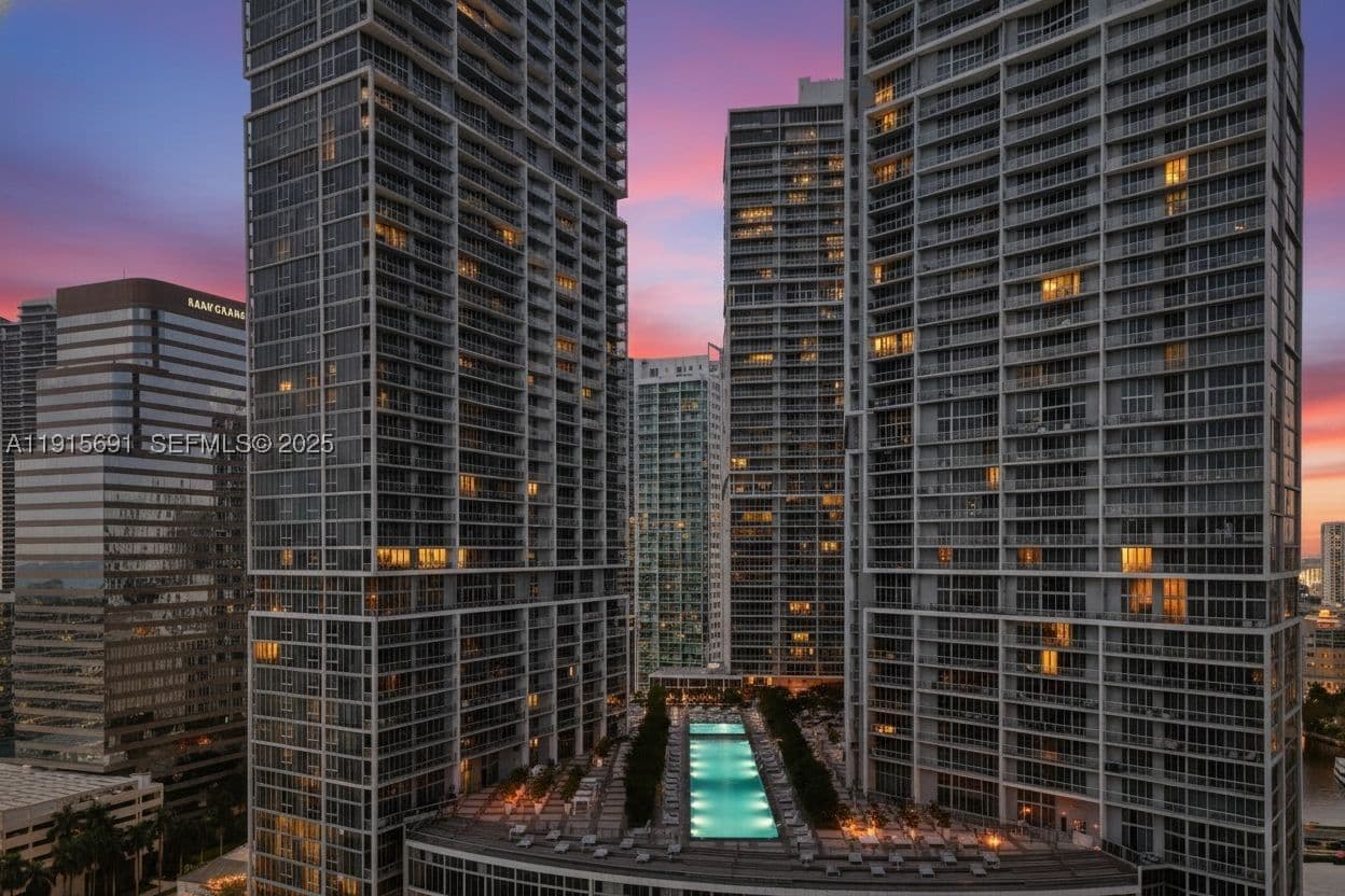 1+1 Condo — 495 Brickell Ave #2206, Miami, FL 33131