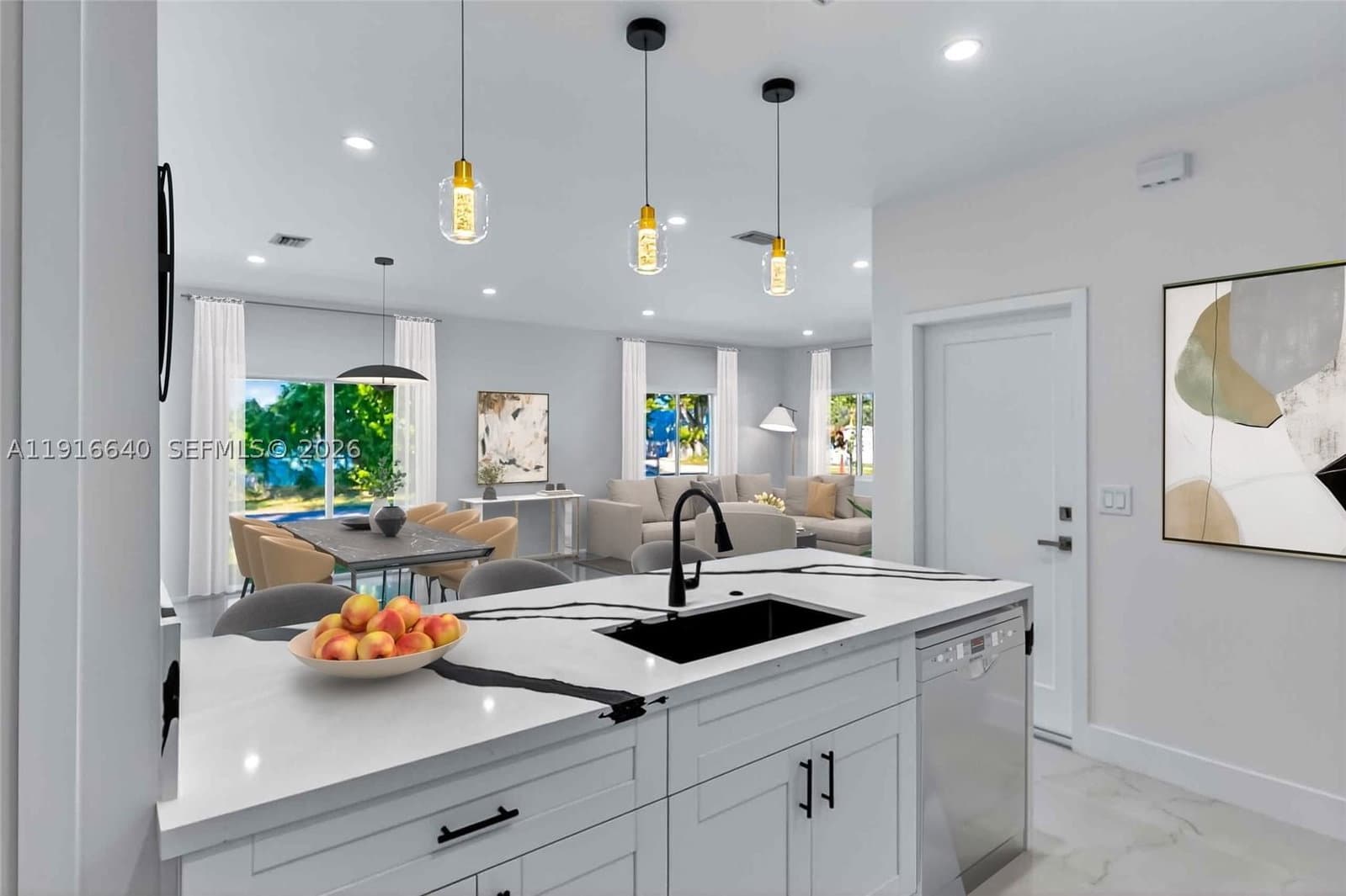 3+1 Müstakil ev — 1346 44th St, Miami, FL 33142