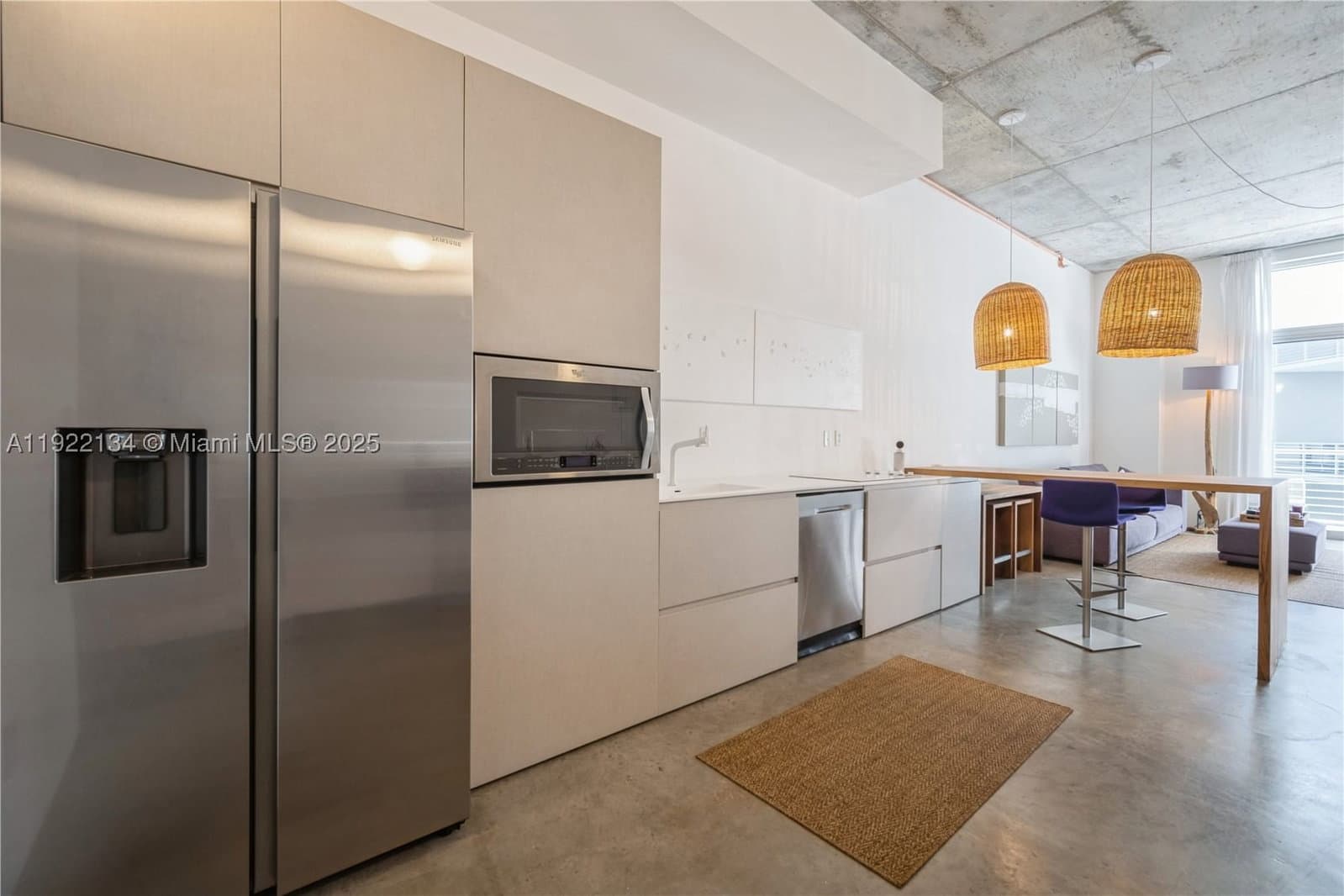 1+1 Condo — 2001 Meridian Ave #512, Miami Beach, FL 33139