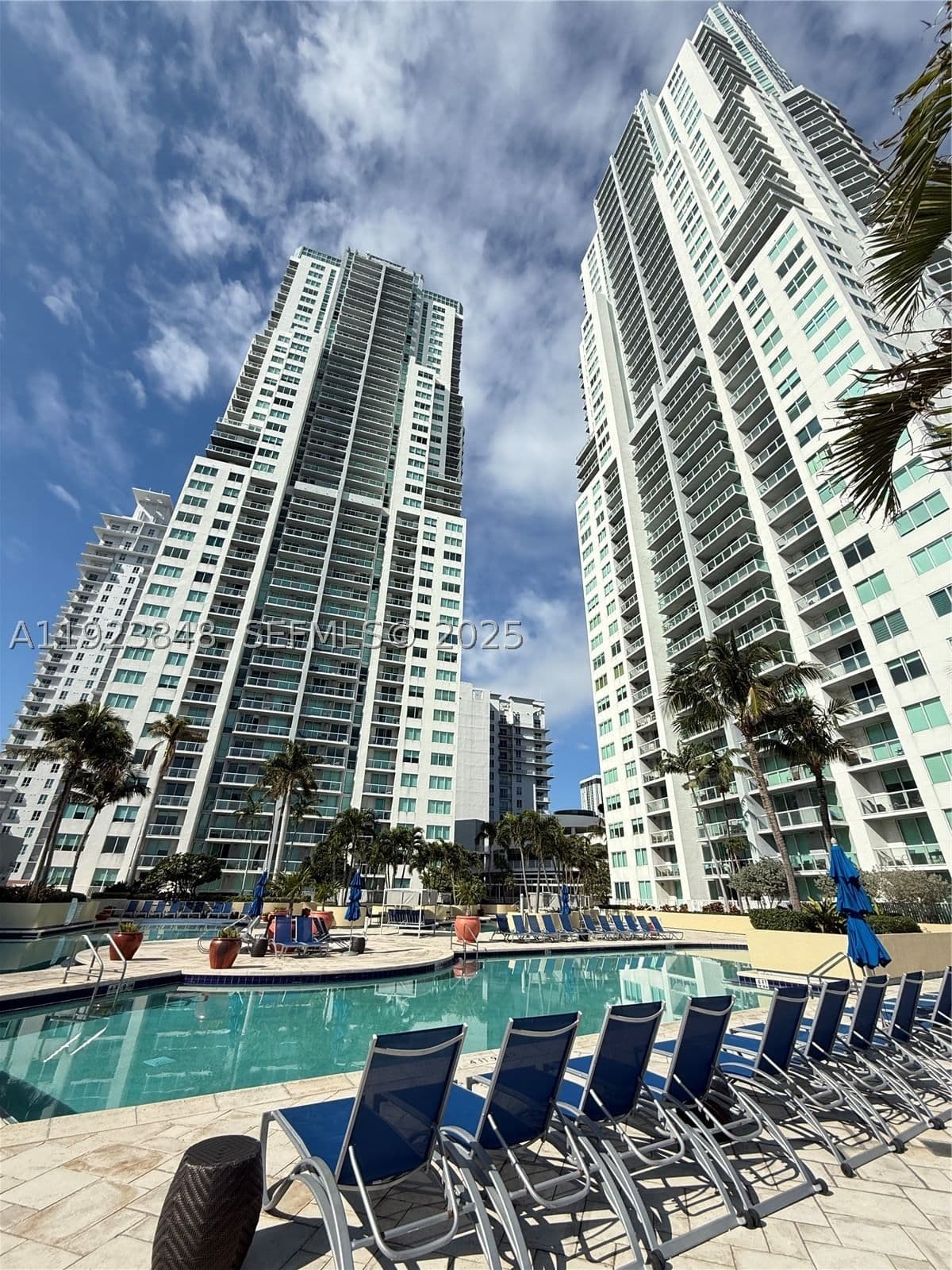 2+1 Condo — 253 2nd St #908, Miami, FL 33132