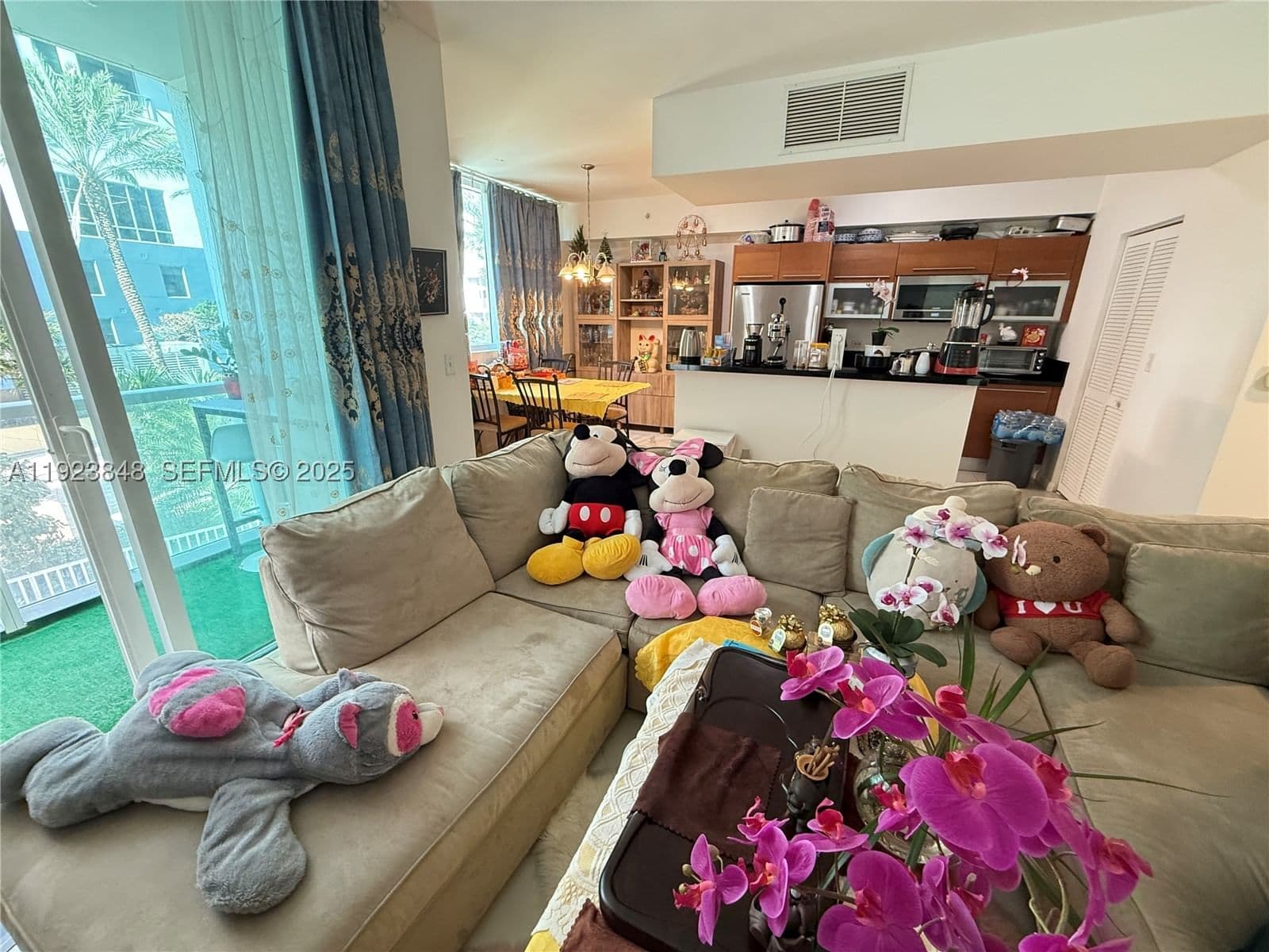 2+1 Condo — 253 2nd St #908, Miami, FL 33132