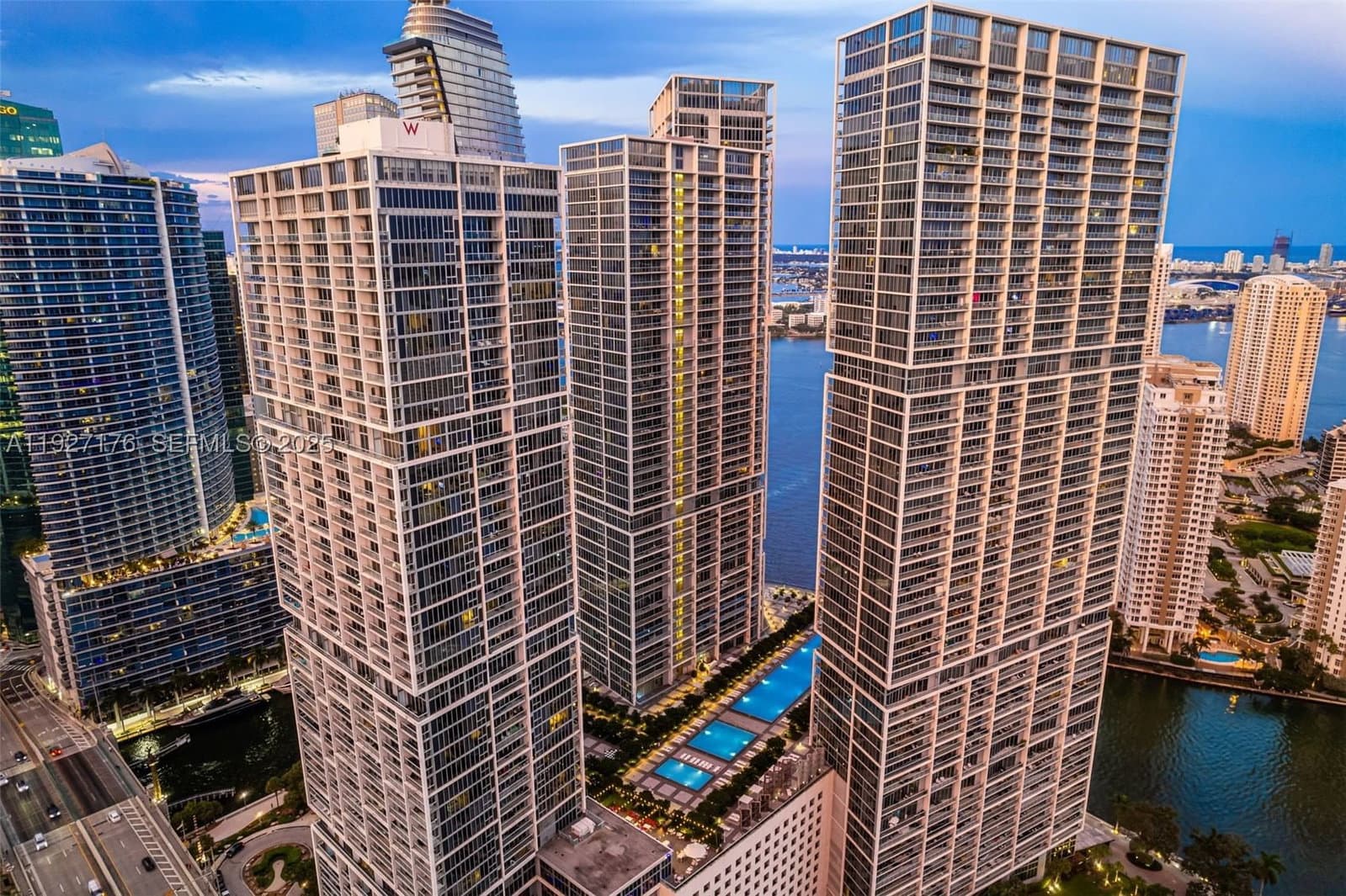 2-bedroom Condo — 495 Brickell Ave #2405, Miami, FL 33131