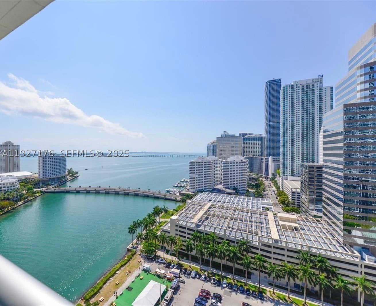 2-bedroom Condo — 495 Brickell Ave #2405, Miami, FL 33131
