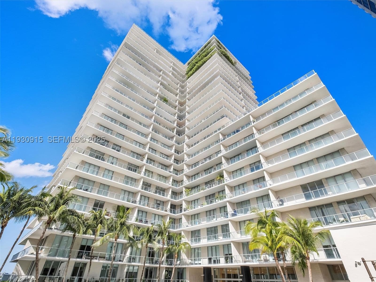 2-bedroom Condo — 3470 Coast Ave #H1605, Miami, FL 33137