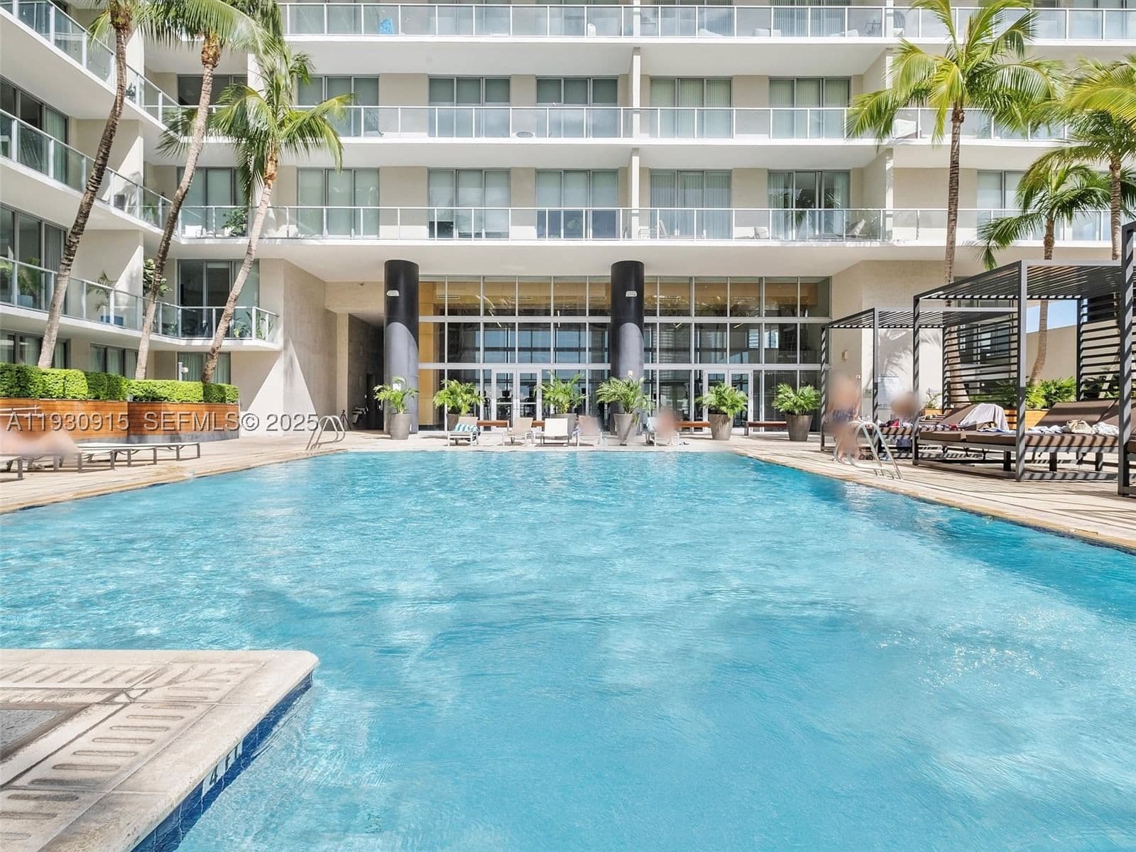 2-bedroom Condo — 3470 Coast Ave #H1605, Miami, FL 33137