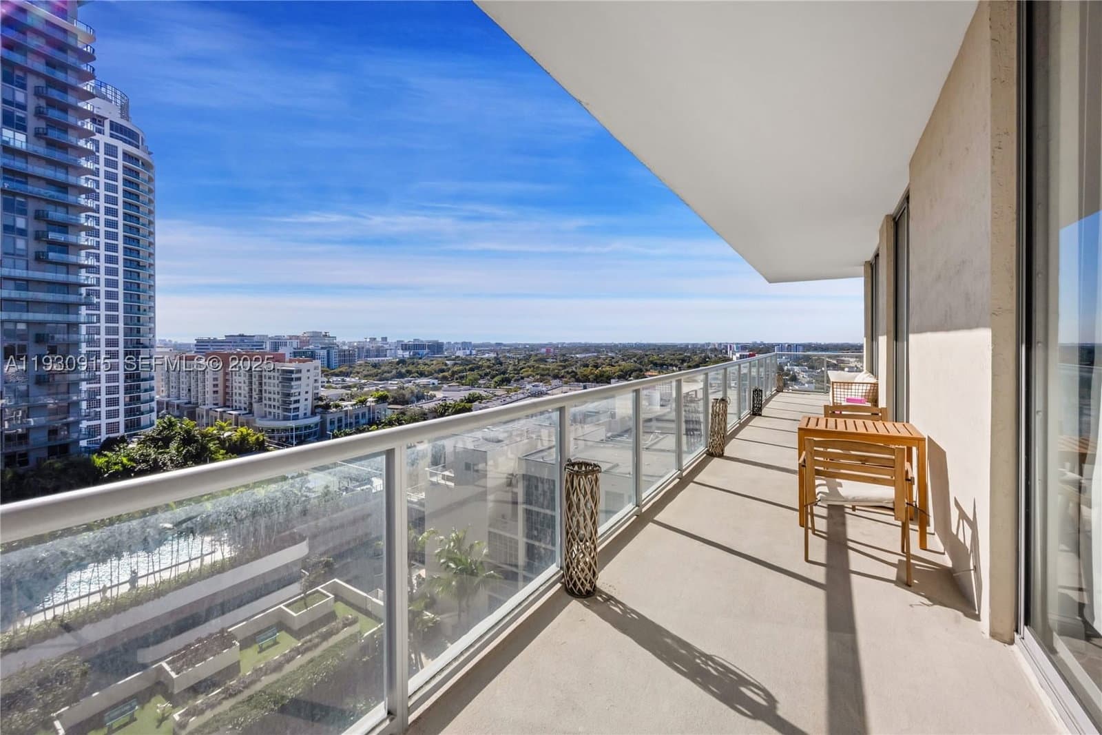 2-bedroom Condo — 3470 Coast Ave #H1605, Miami, FL 33137